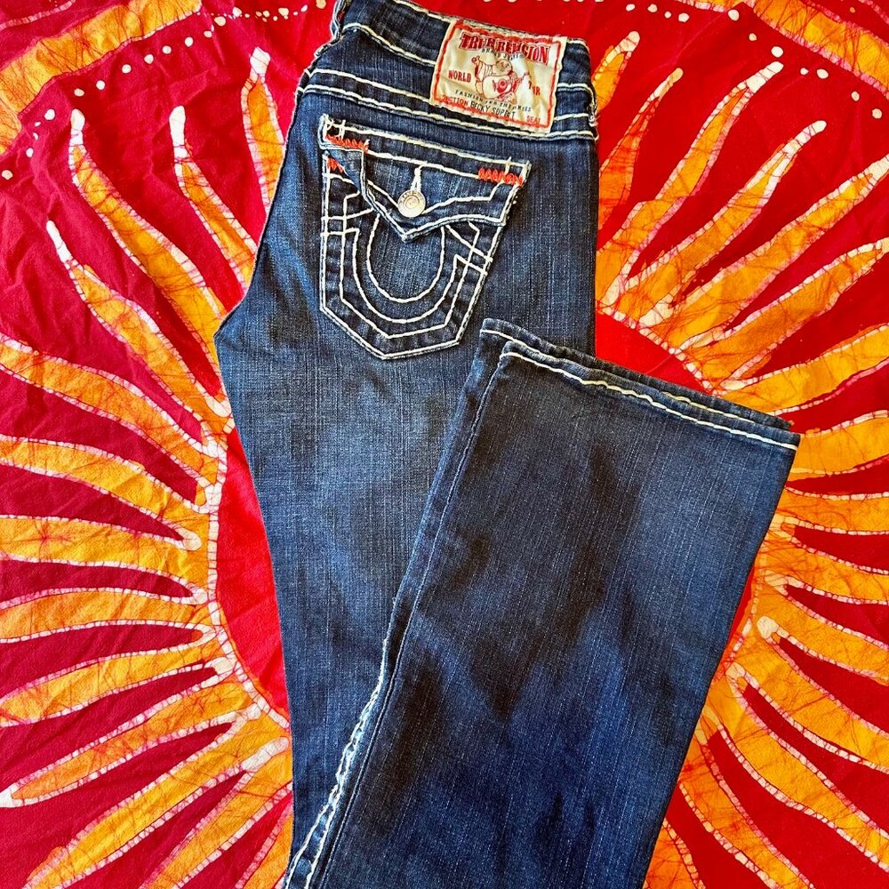 Ladies Vintage Becky super T, low rise, boot cut jeans.